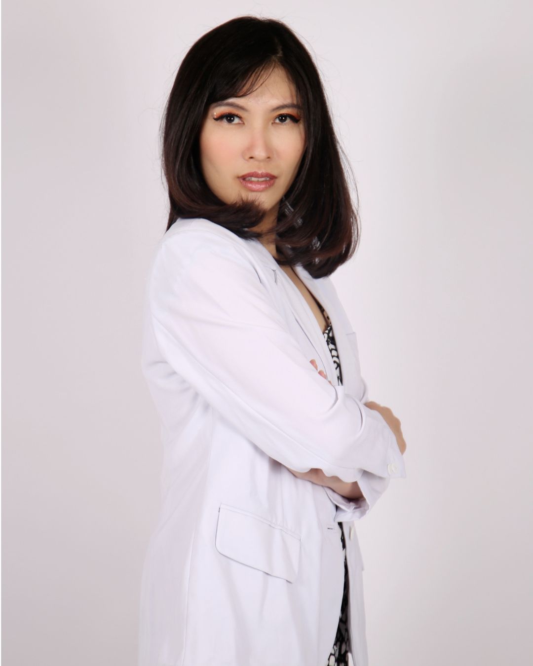 dr. Fairlady Hosana